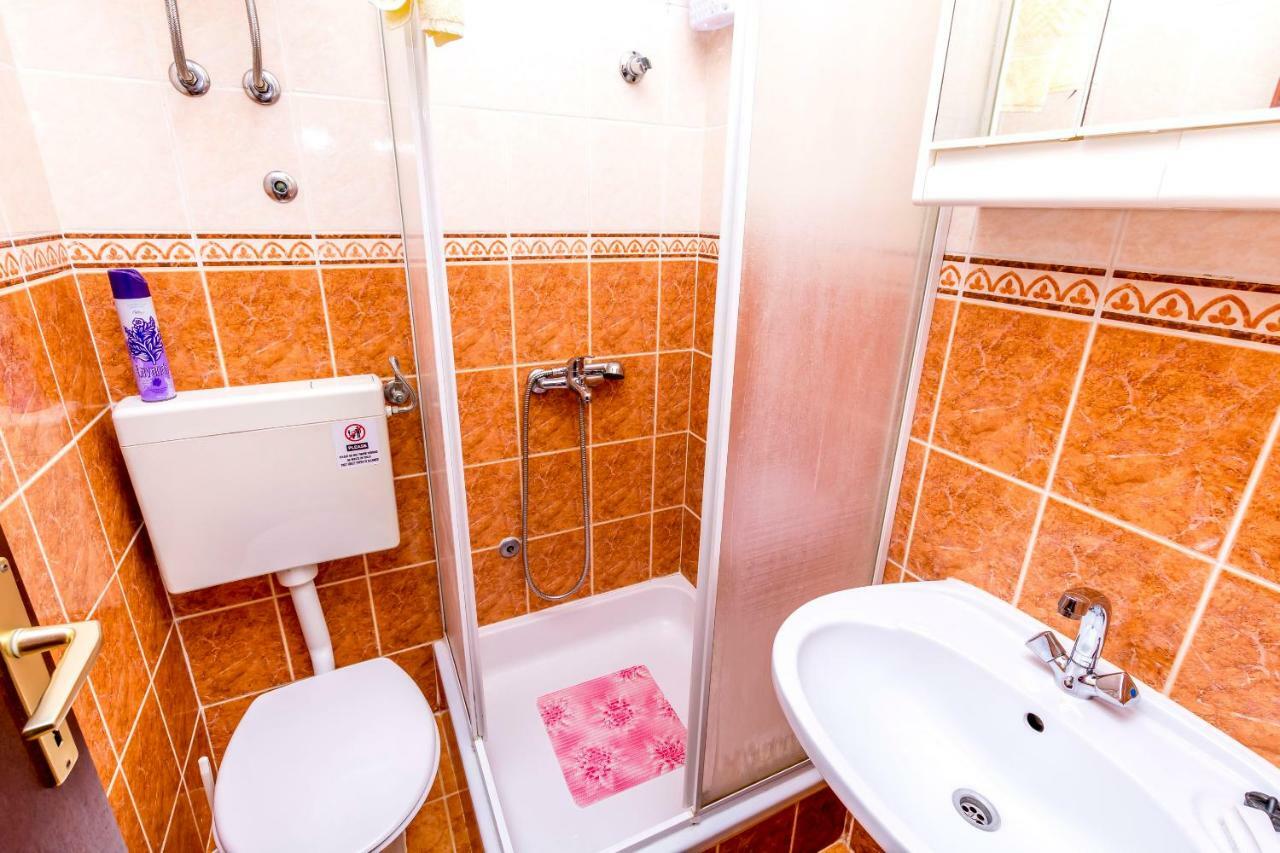 Apartment Bozo Ražanj Kültér fotó