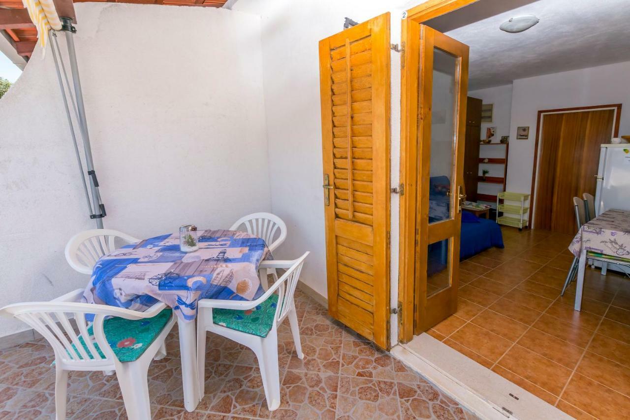 Apartment Bozo Ražanj Kültér fotó