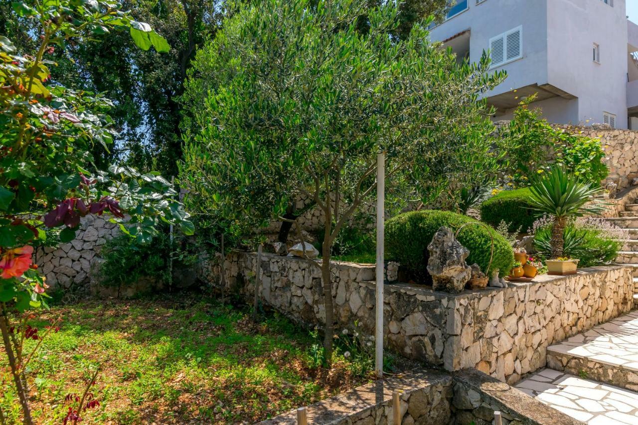 Apartment Bozo Ražanj Kültér fotó