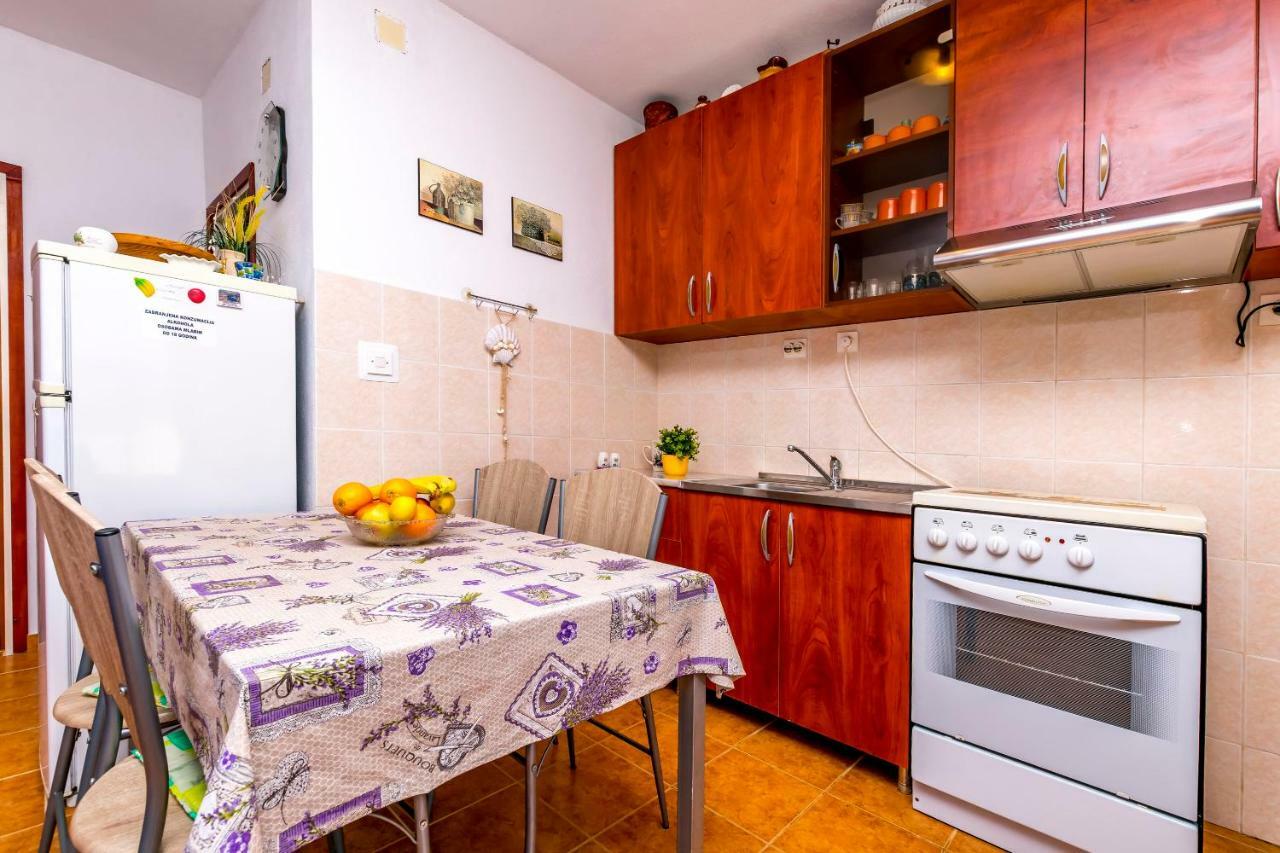 Apartment Bozo Ražanj Kültér fotó