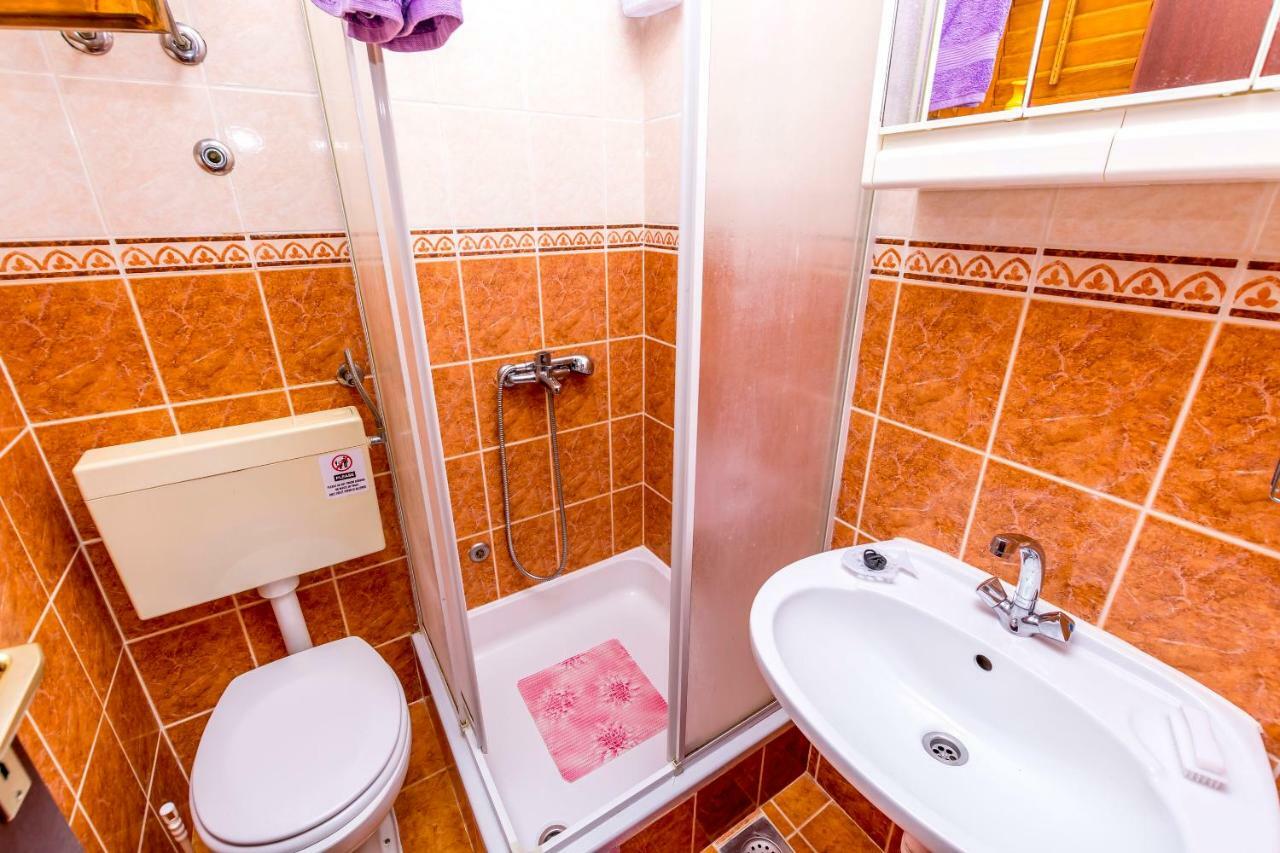 Apartment Bozo Ražanj Kültér fotó
