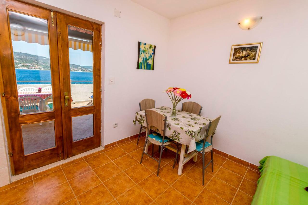 Apartment Bozo Ražanj Kültér fotó