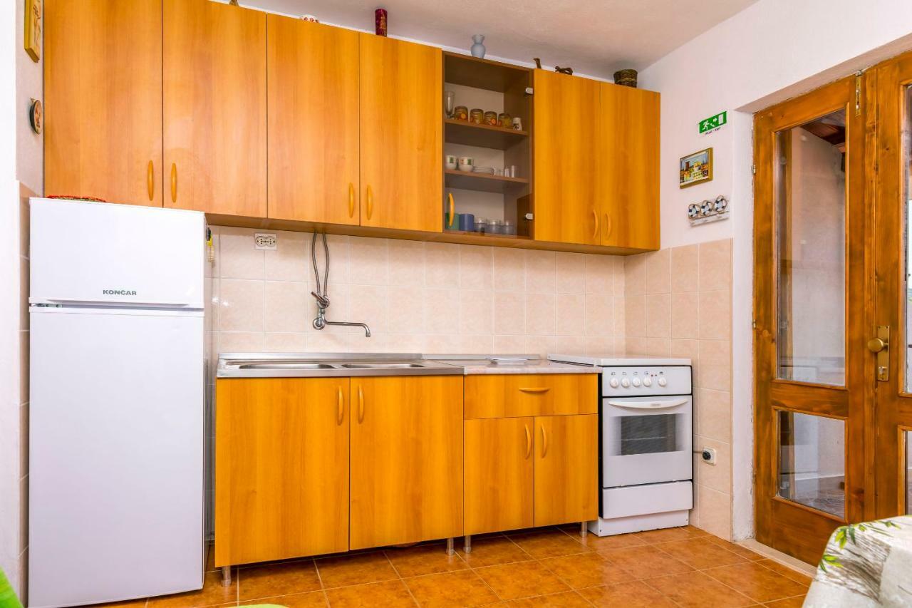 Apartment Bozo Ražanj Kültér fotó