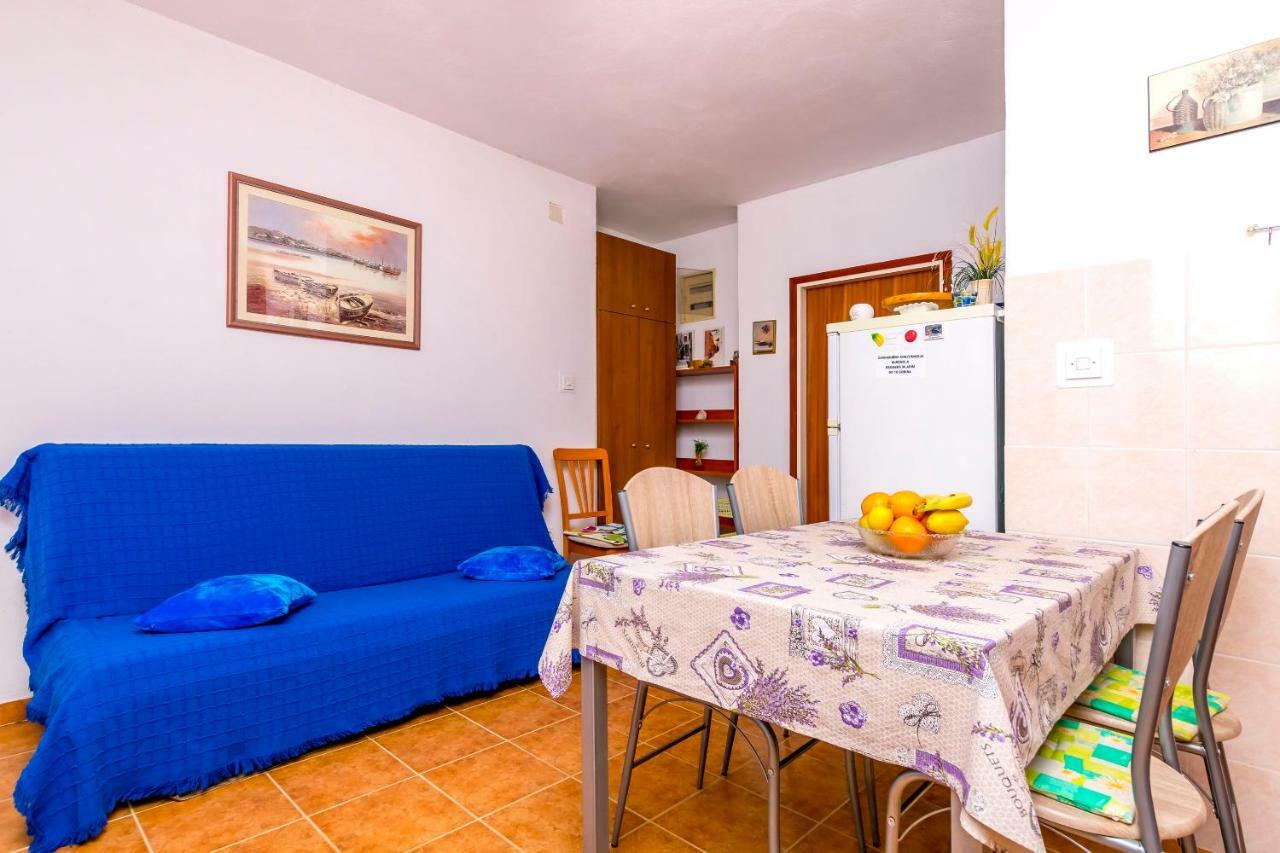 Apartment Bozo Ražanj Kültér fotó